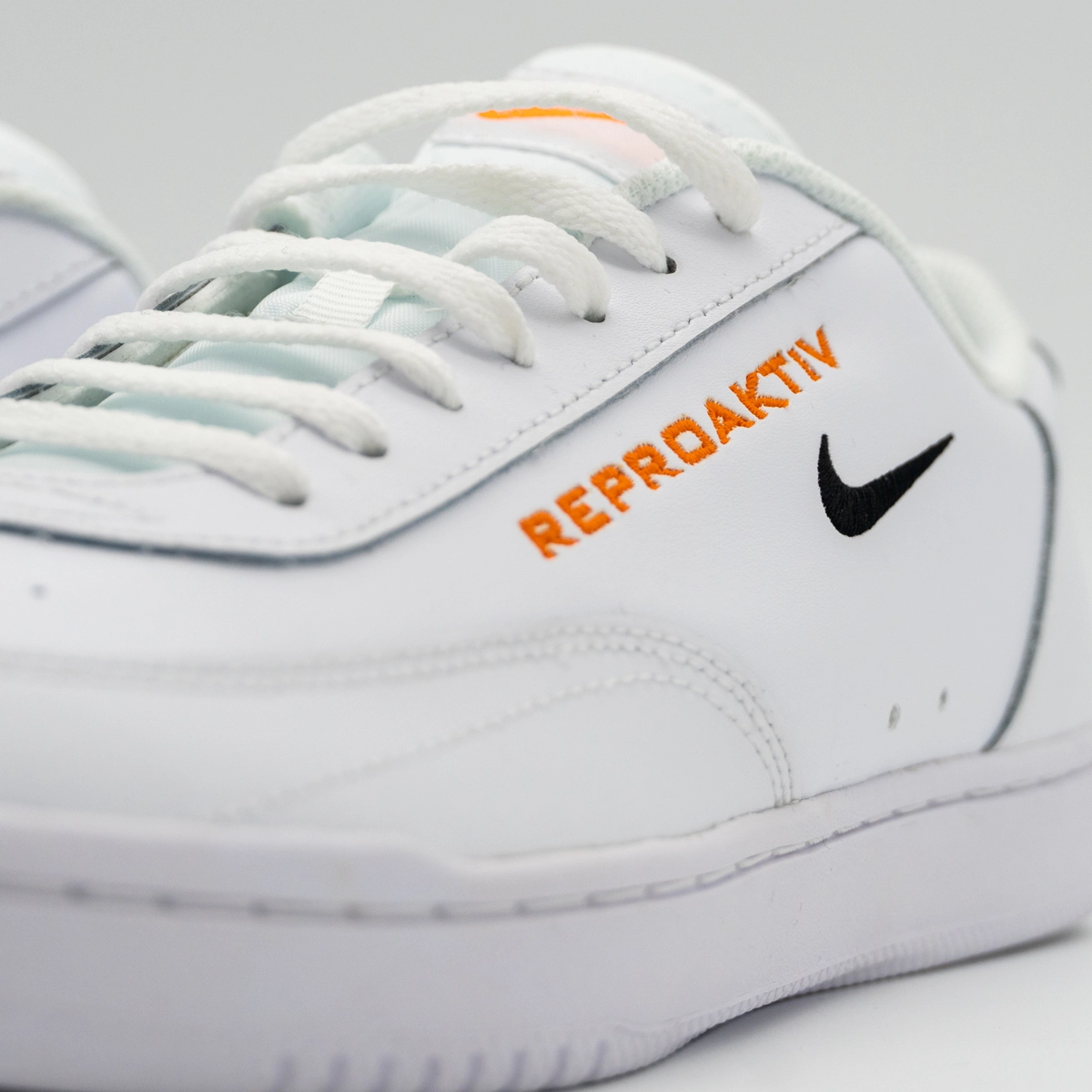 Where to buy older nike shoes hotsell