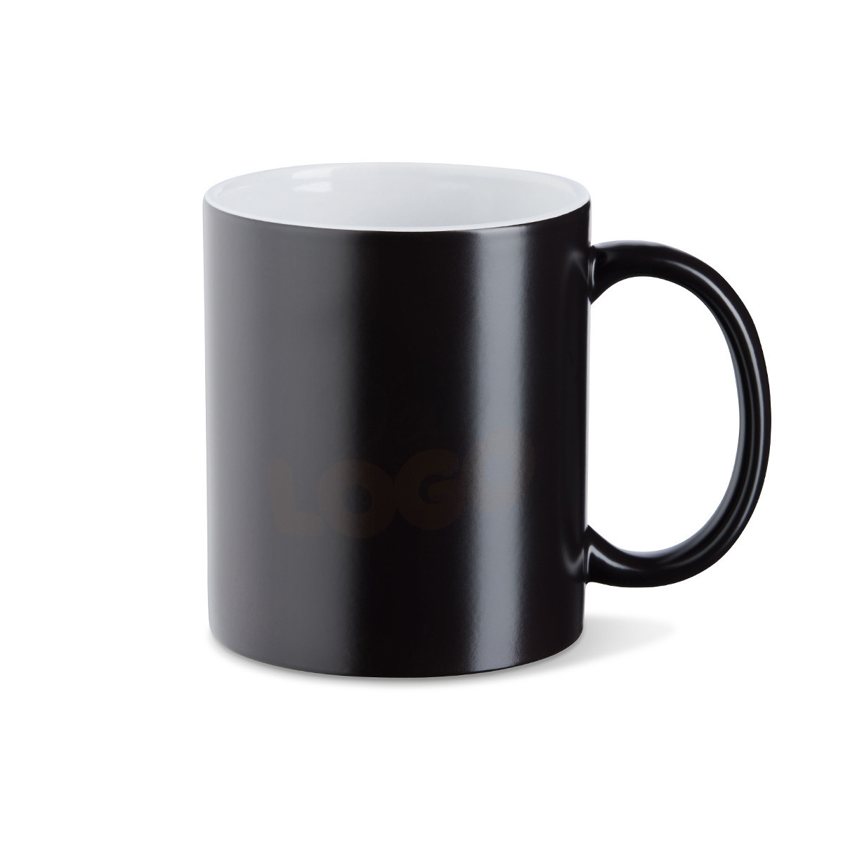 Eleganter schwarzer Keramikbecher mit glänzender Oberfläche und schlichtem Design, perfekt für Heißgetränke oder Geschenke.